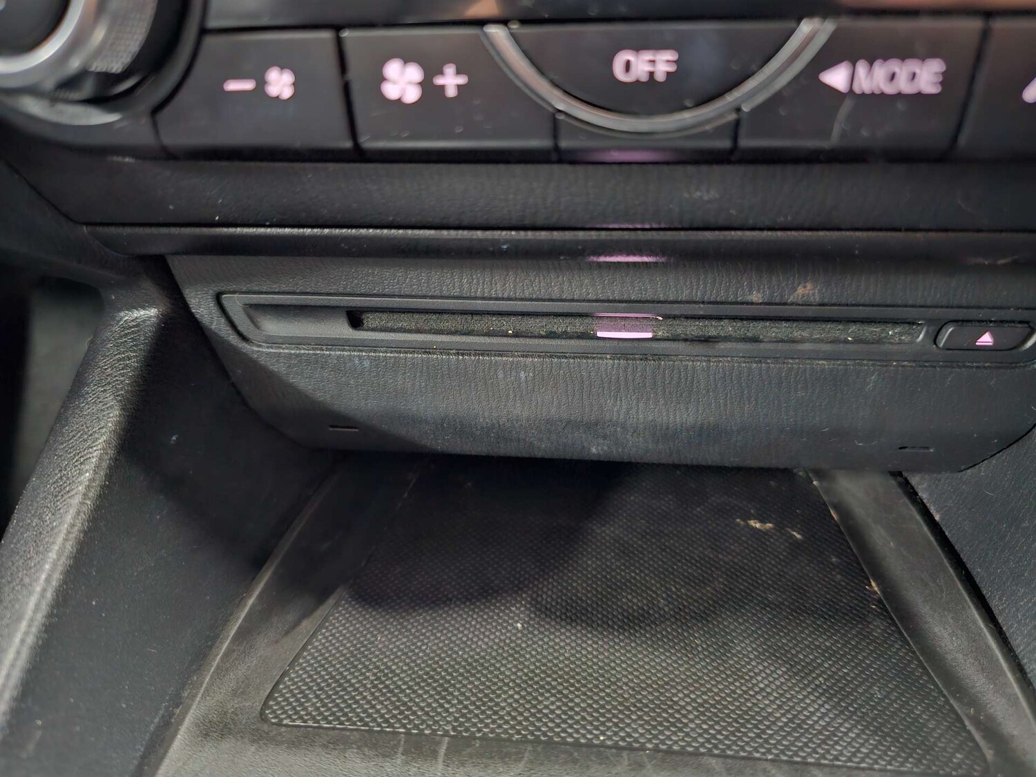 Used Mazda Mazda3 2014 for sale - 77905842: Photo 75