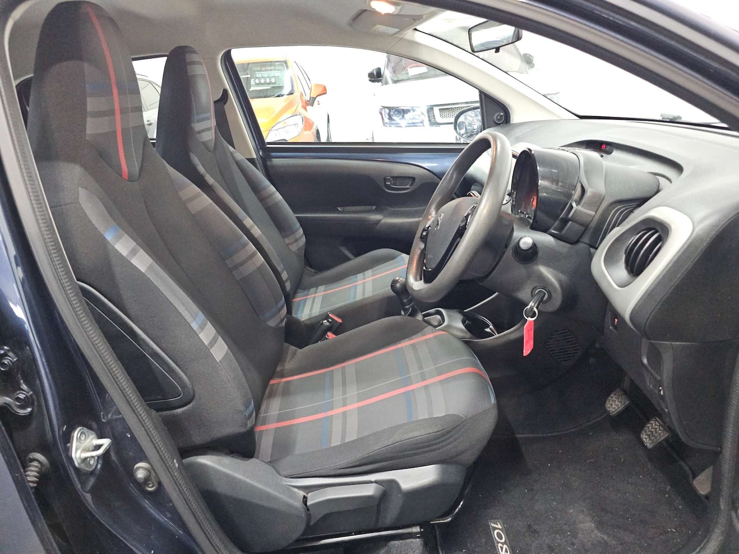 Used Peugeot 108 2014 for sale - 77905773: Photo 11