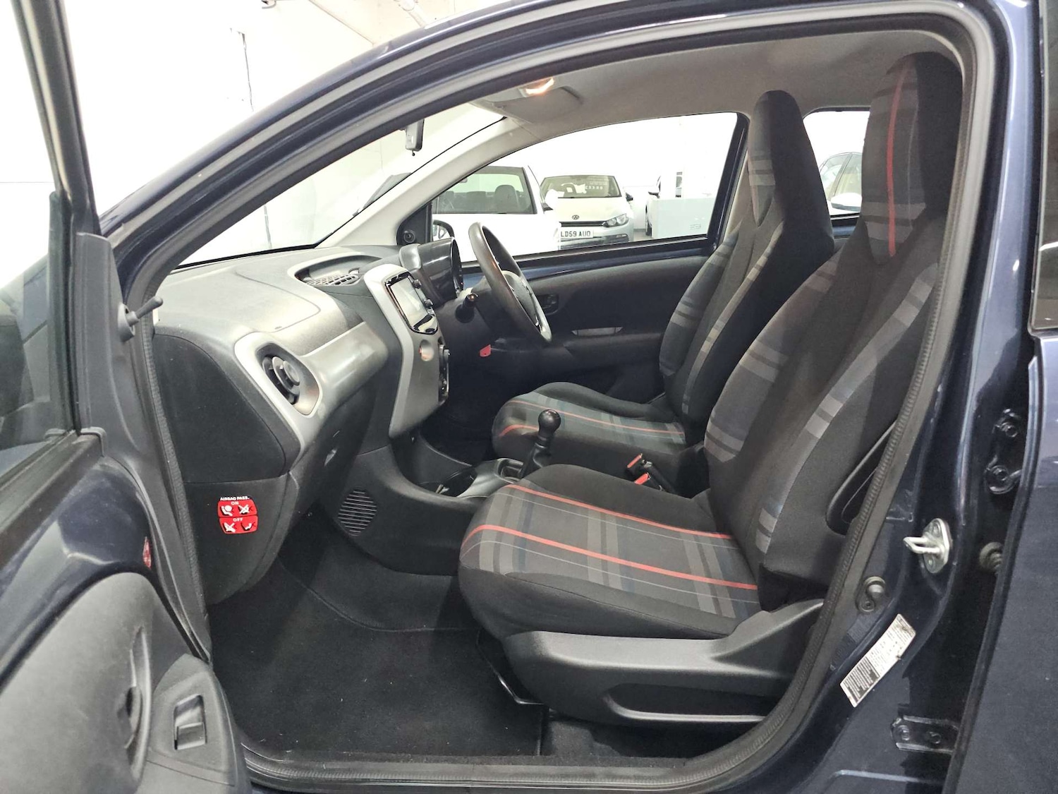 Used Peugeot 108 2014 for sale - 77905773: Photo 21