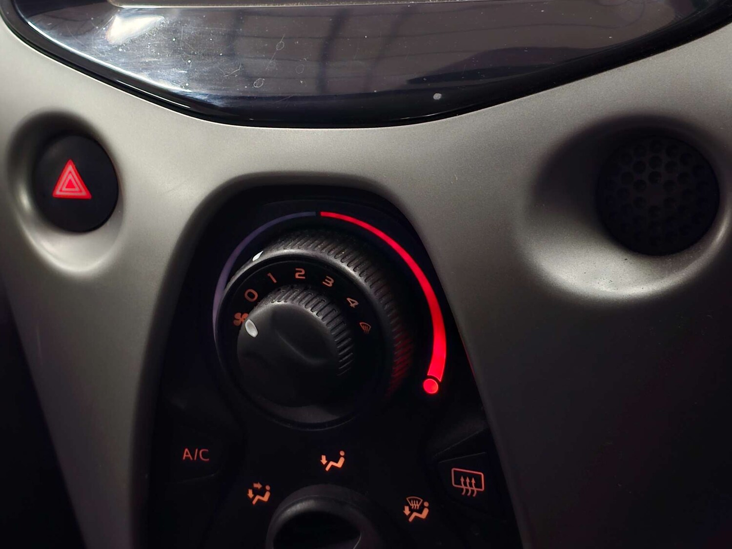 Used Peugeot 108 2014 for sale - 77905773: Photo 59