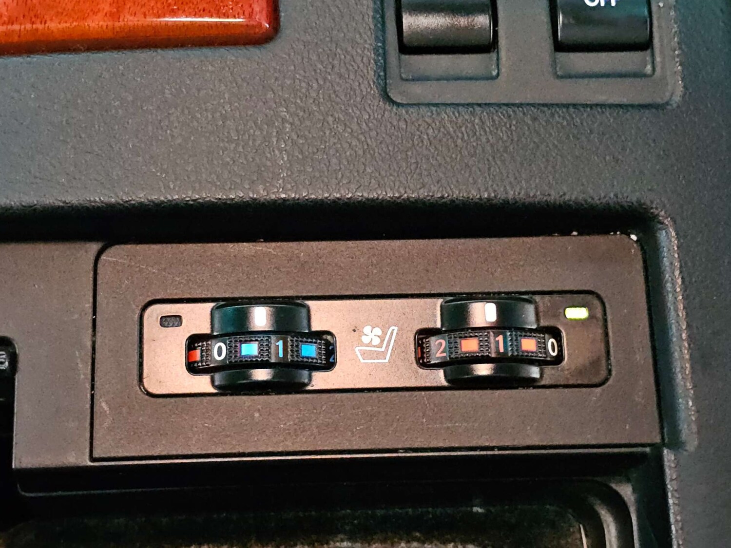 Used Lexus RX 2009 for sale - 77905830: Photo 38