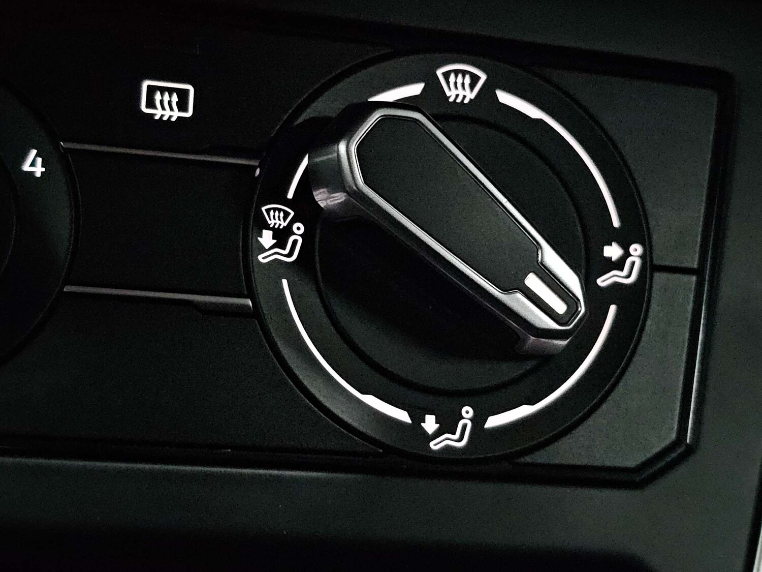 Used Volkswagen Polo 2025 for sale - 77905845: Photo 65