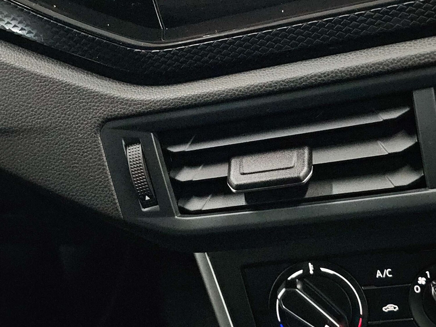 Used Volkswagen Polo 2025 for sale - 77905845: Photo 72