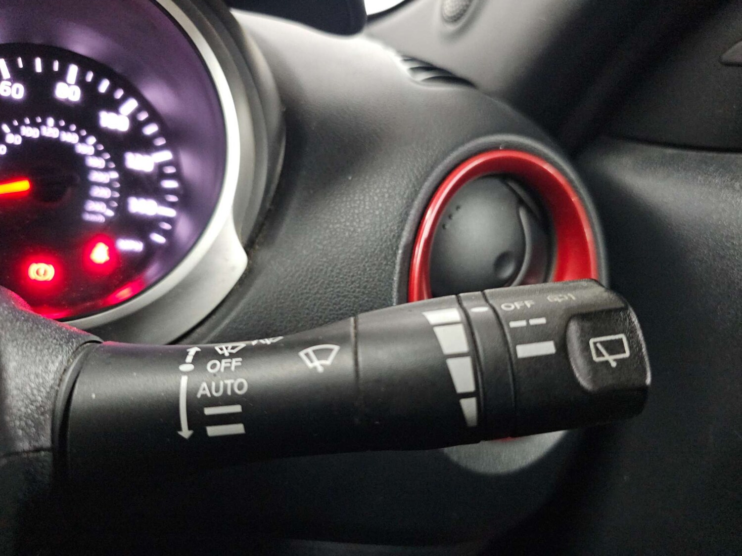 Used Nissan Juke 2015 for sale - 77905851: Photo 56