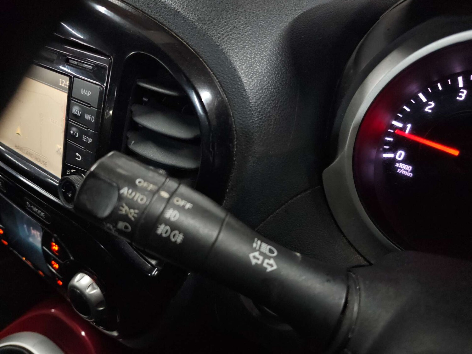 Used Nissan Juke 2015 for sale - 77905851: Photo 57