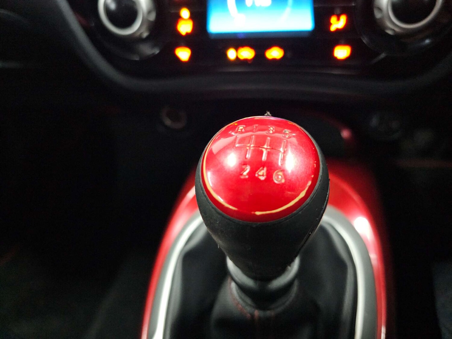 Used Nissan Juke 2015 for sale - 77905851: Photo 69