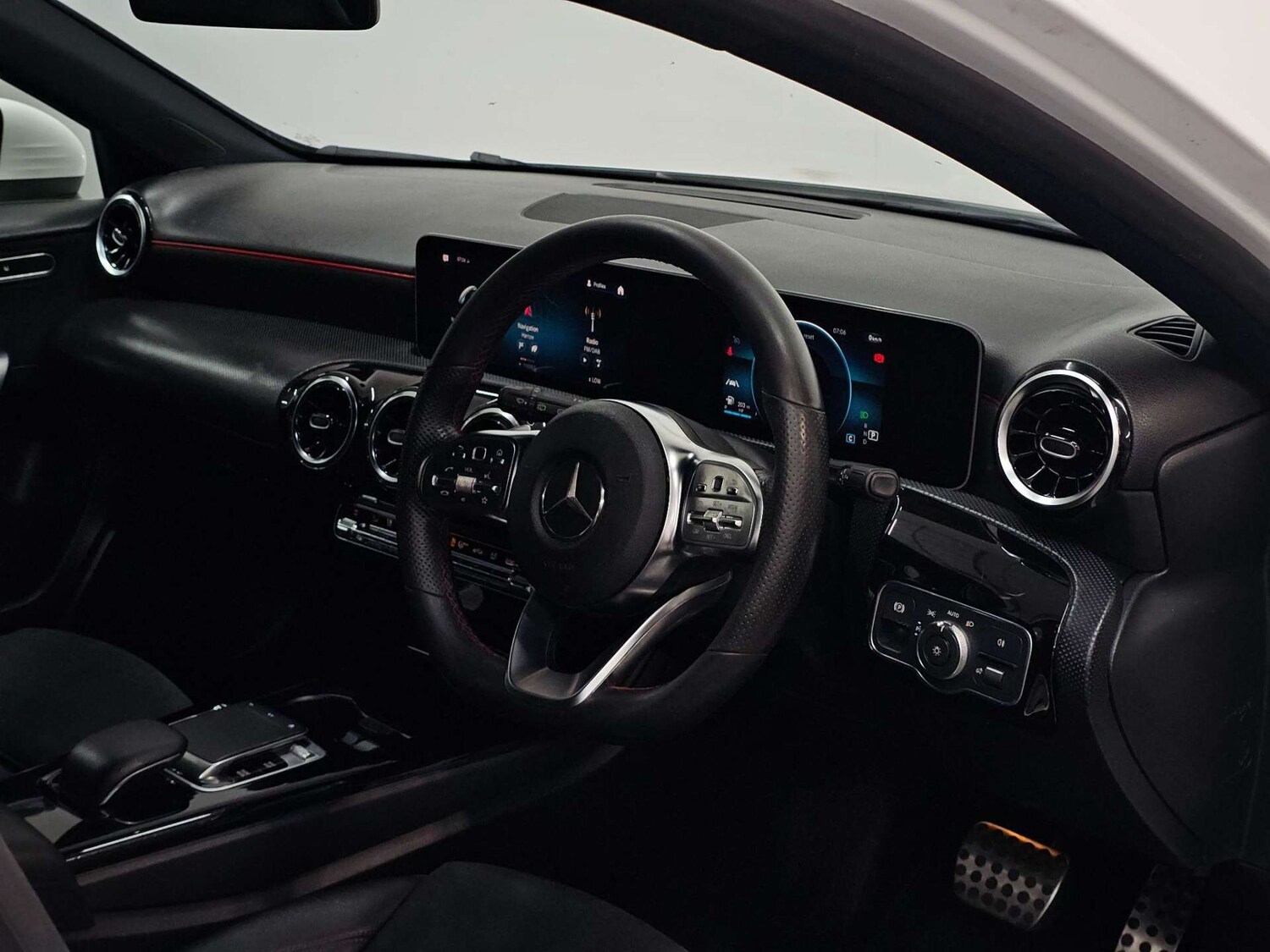 Used Mercedes-Benz A-Class 2018 for sale - 77905946: Photo 11