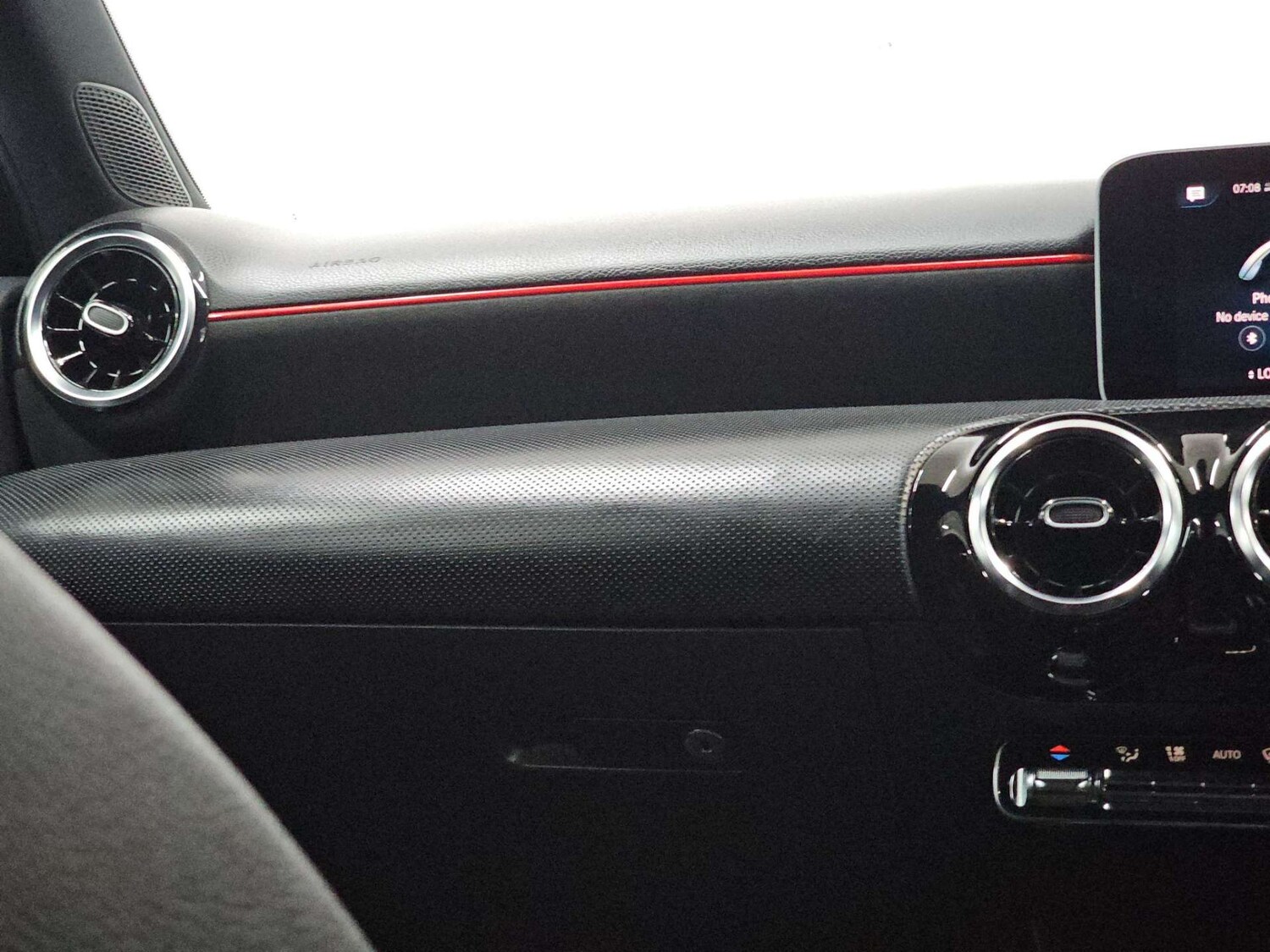 Used Mercedes-Benz A-Class 2018 for sale - 77905946: Photo 28