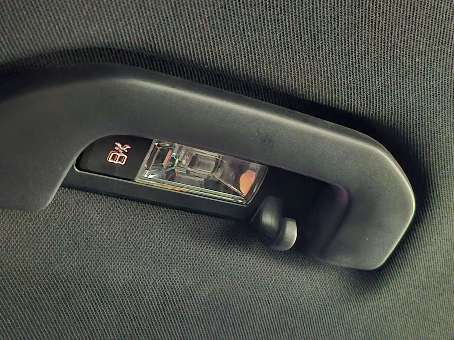 Used Mercedes-Benz A-Class 2018 for sale - 77905946: Photo 41