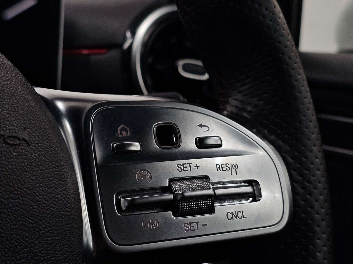 Used Mercedes-Benz A-Class 2018 for sale - 77905946: Photo 46