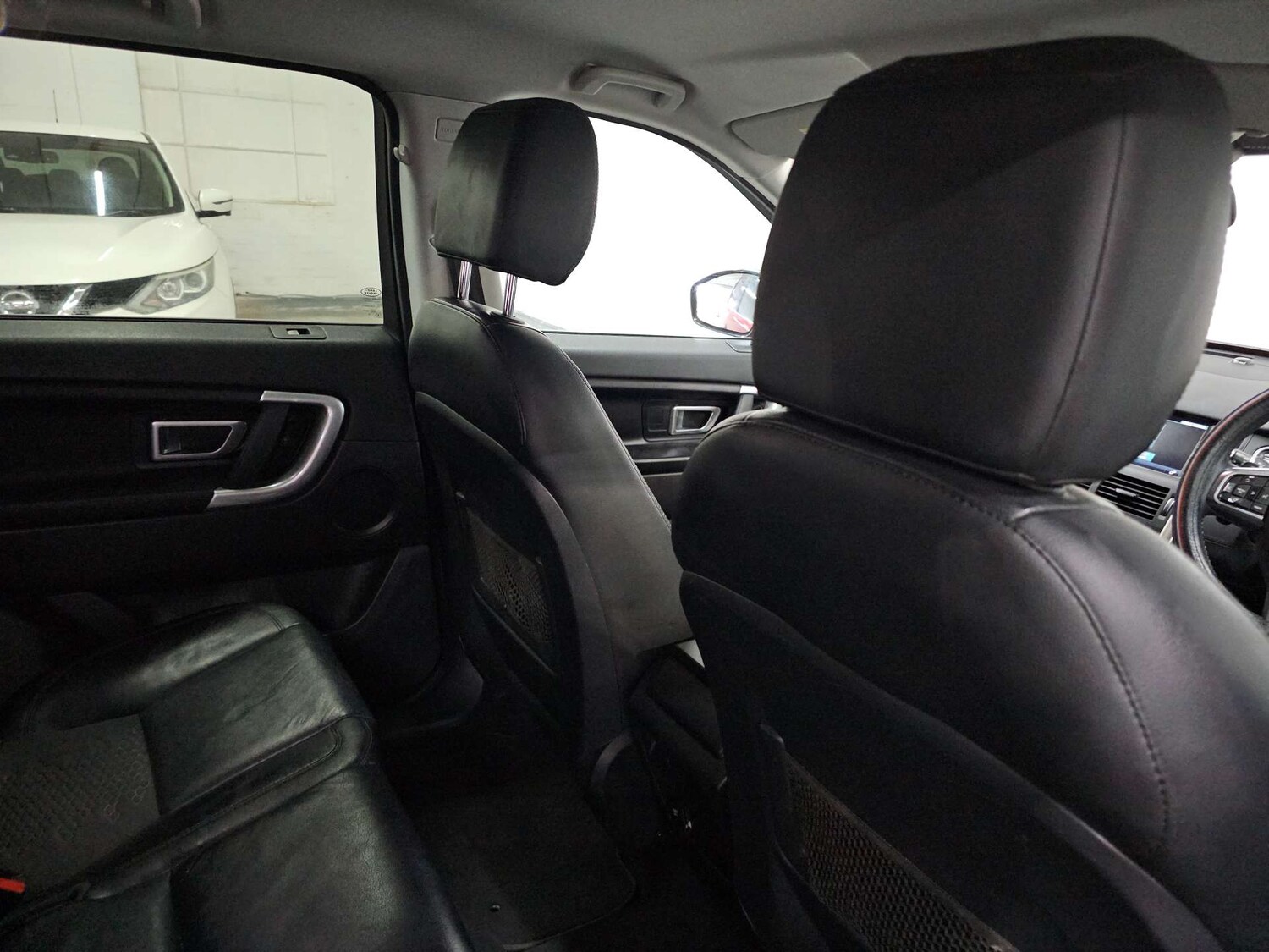 Used Land Rover Discovery Sport 2015 for sale - 77905853: Photo 15