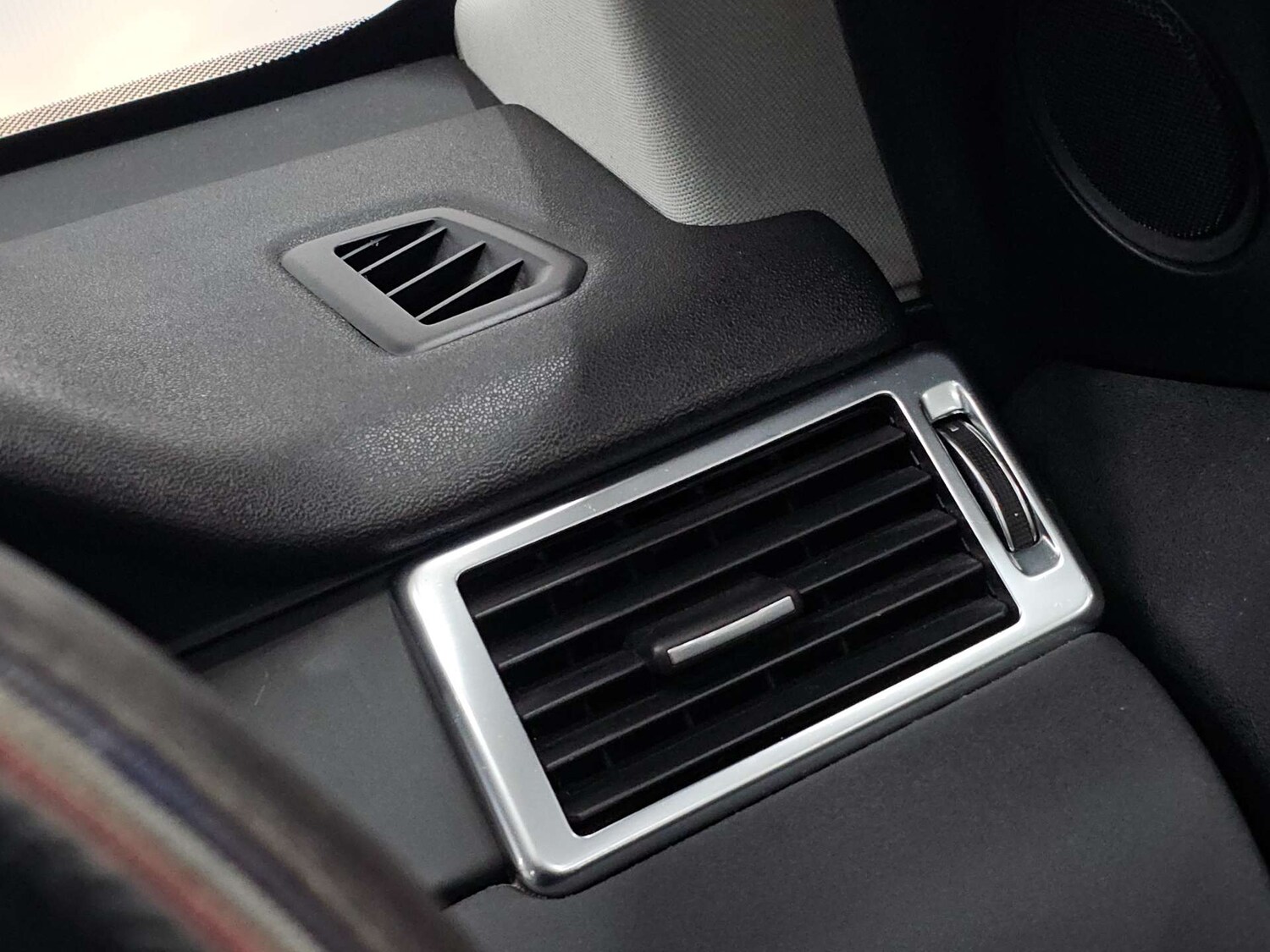 Used Land Rover Discovery Sport 2015 for sale - 77905853: Photo 36