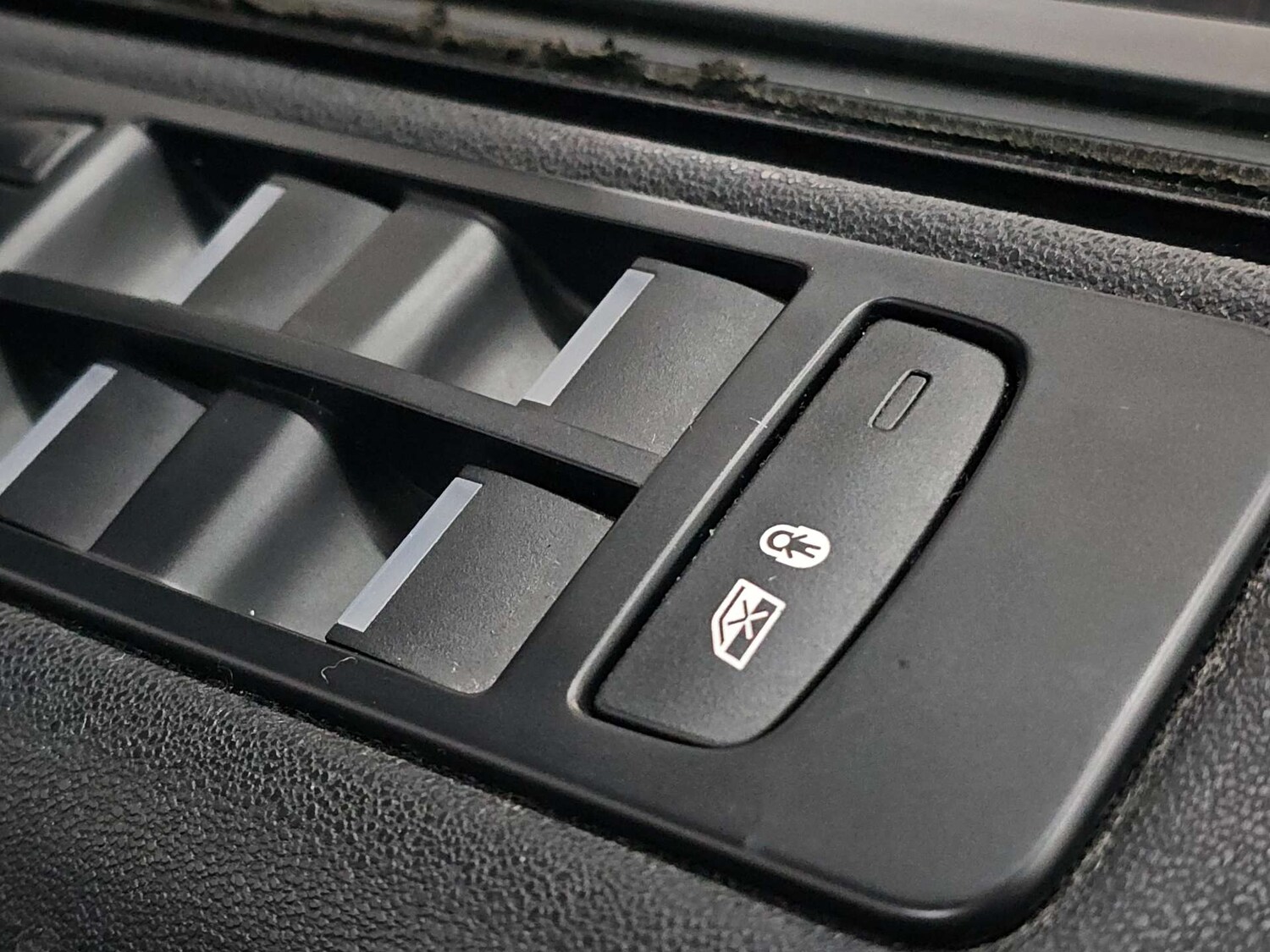 Used Land Rover Discovery Sport 2015 for sale - 77905853: Photo 38