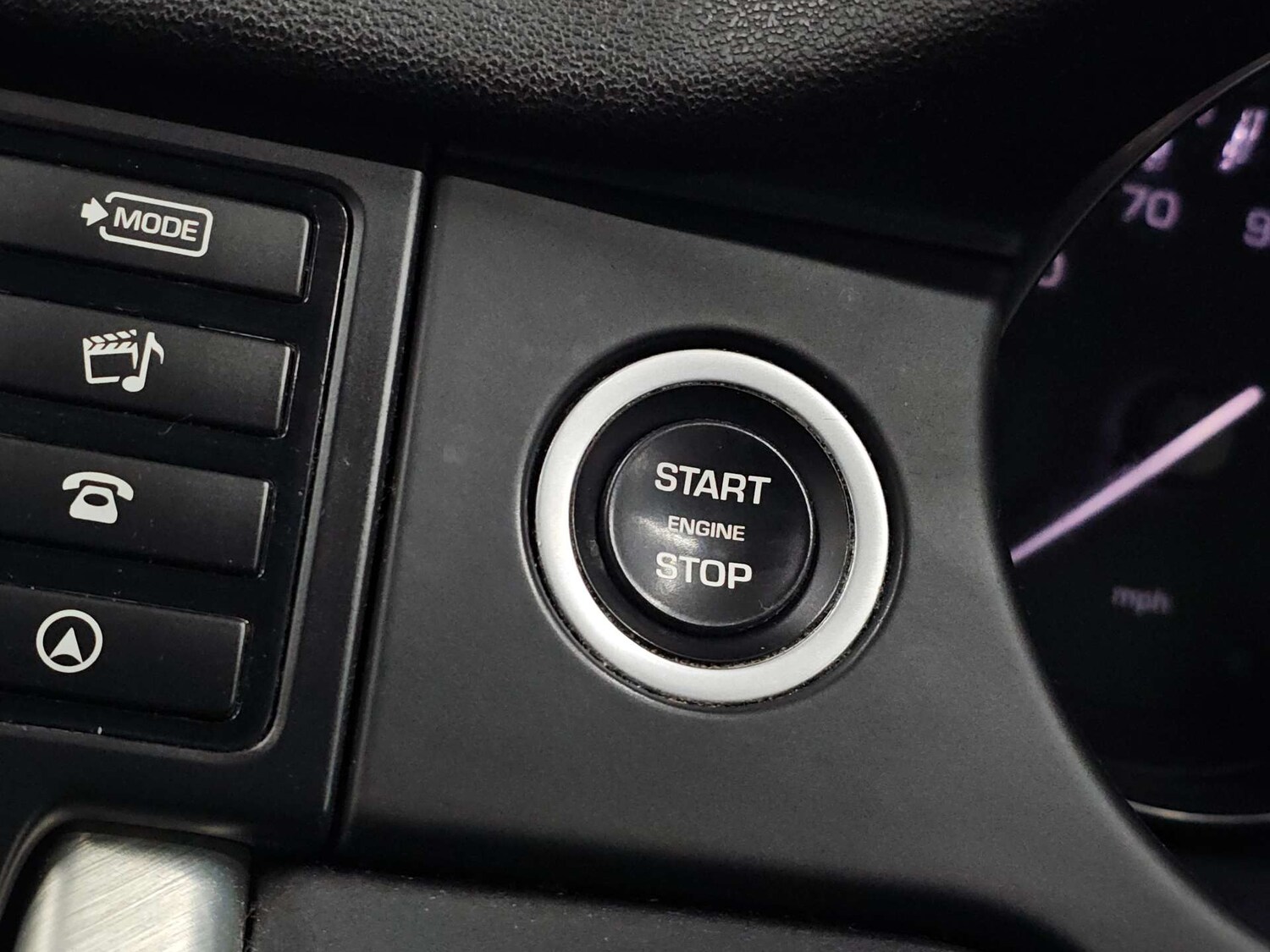 Used Land Rover Discovery Sport 2015 for sale - 77905853: Photo 46