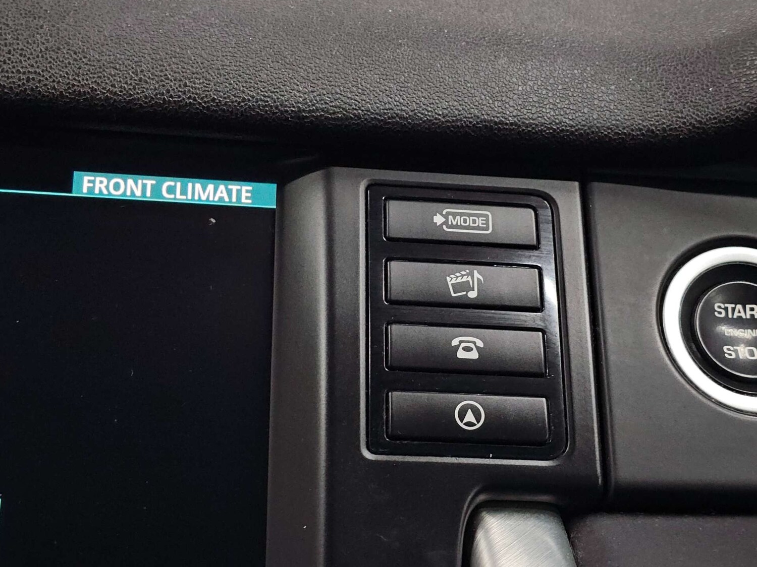 Used Land Rover Discovery Sport 2015 for sale - 77905853: Photo 67