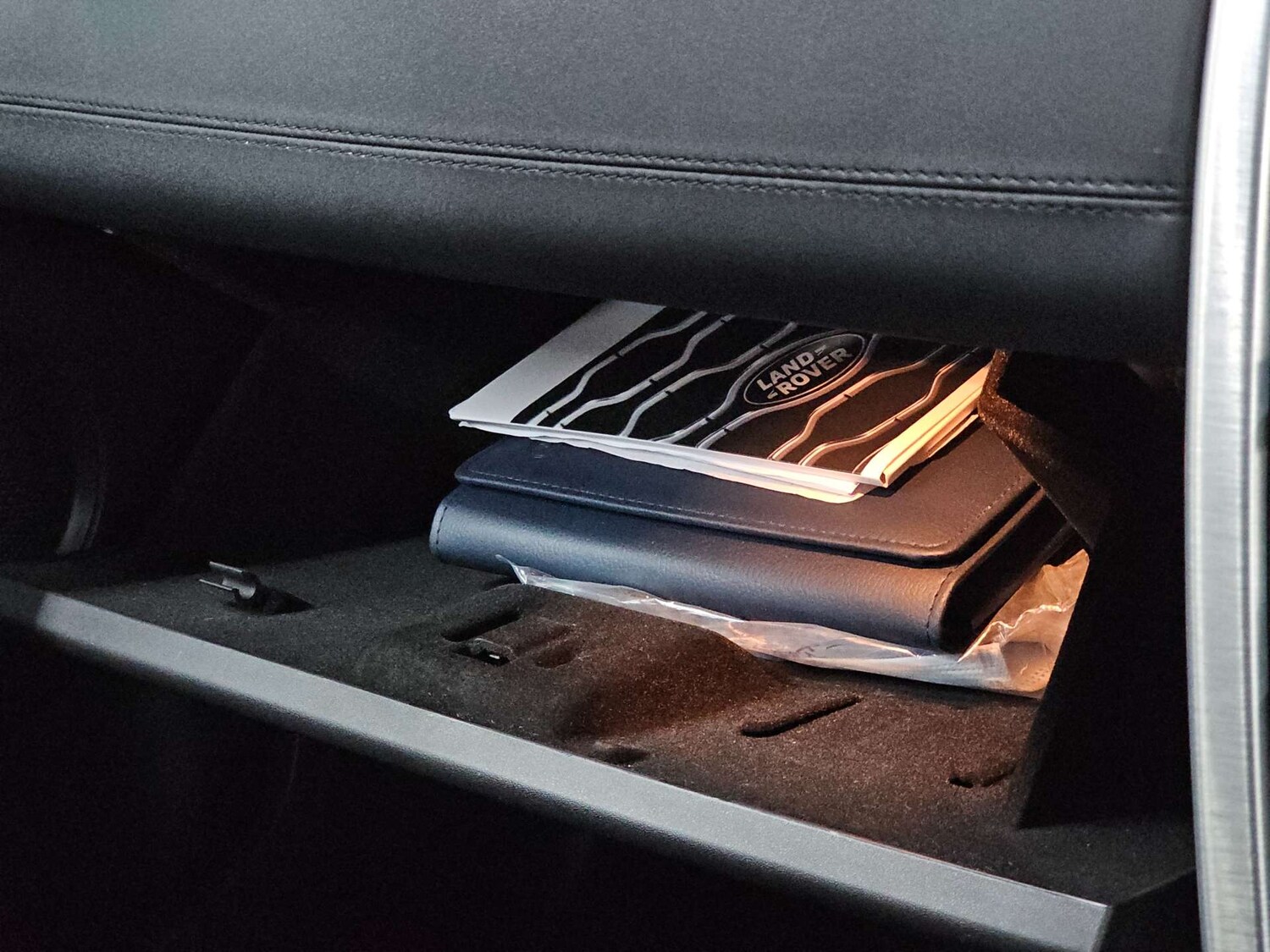 Used Land Rover Discovery Sport 2015 for sale - 77905853: Photo 73