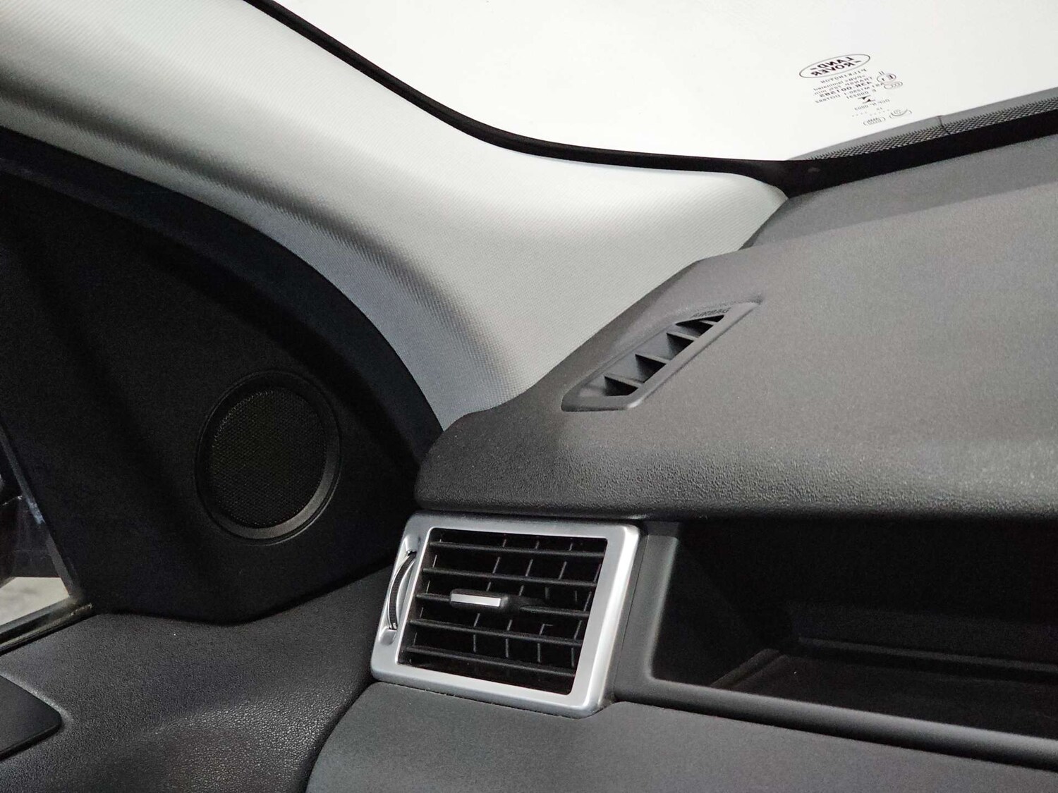 Used Land Rover Discovery Sport 2015 for sale - 77905853: Photo 74