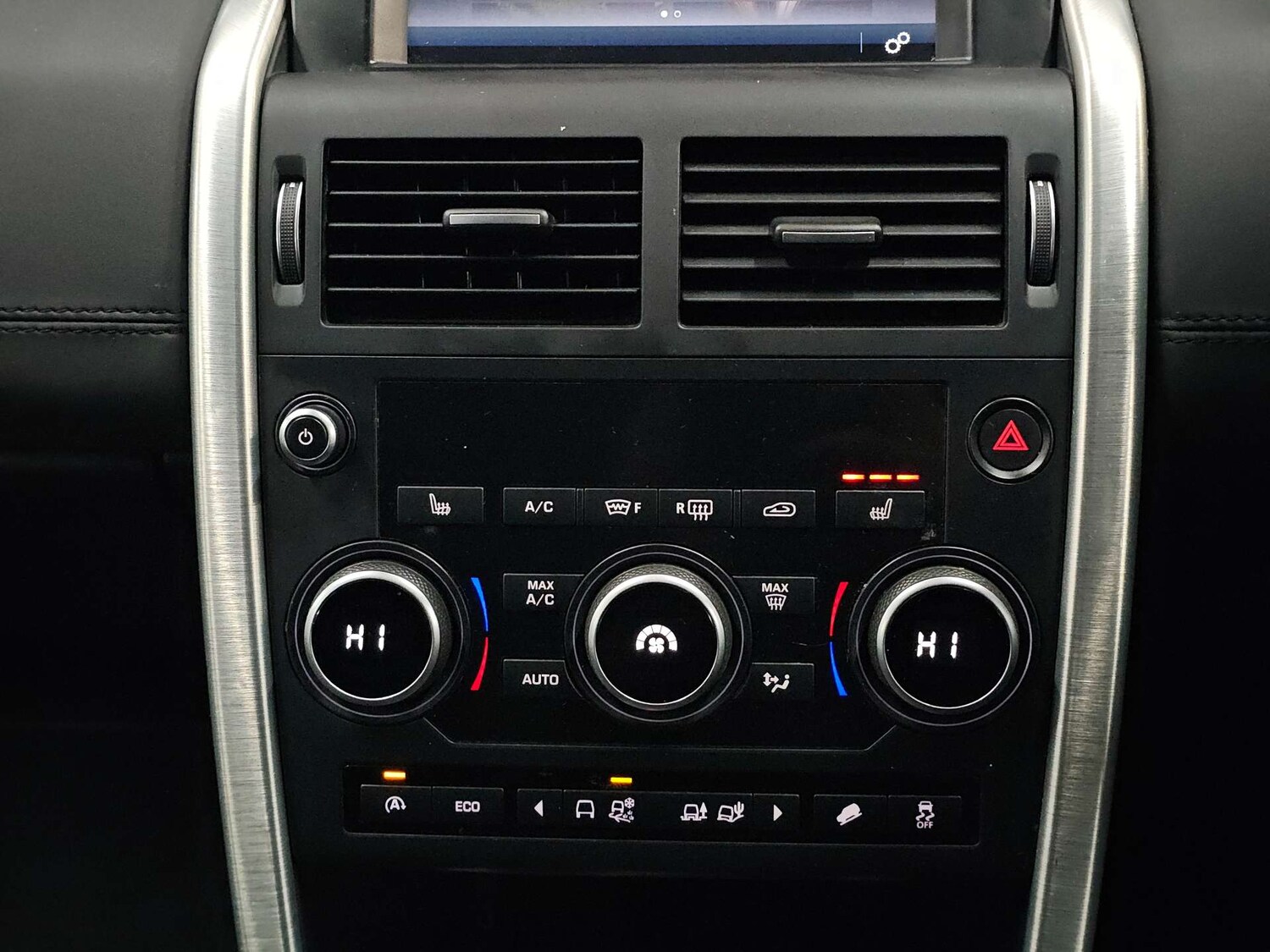 Used Land Rover Discovery Sport 2015 for sale - 77905853: Photo 85