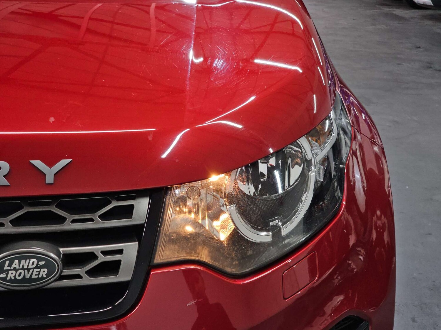 Used Land Rover Discovery Sport 2015 for sale - 77905853: Photo 89