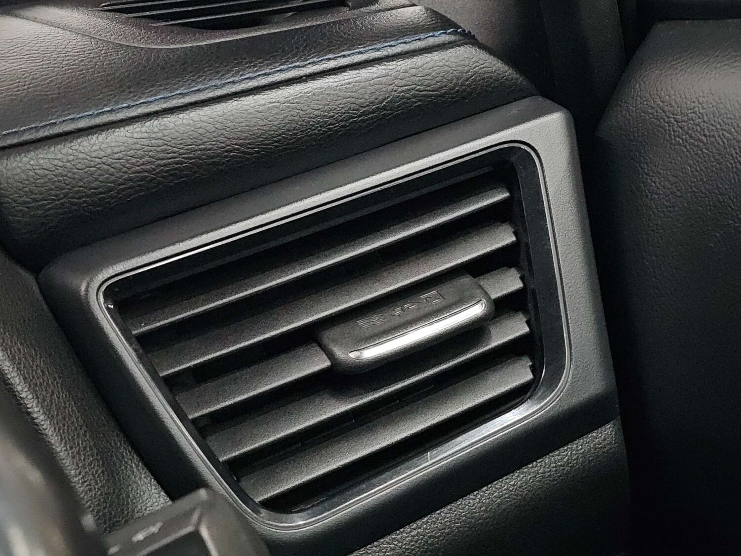 Used Nissan Leaf 2019 for sale - 77905940: Photo 42