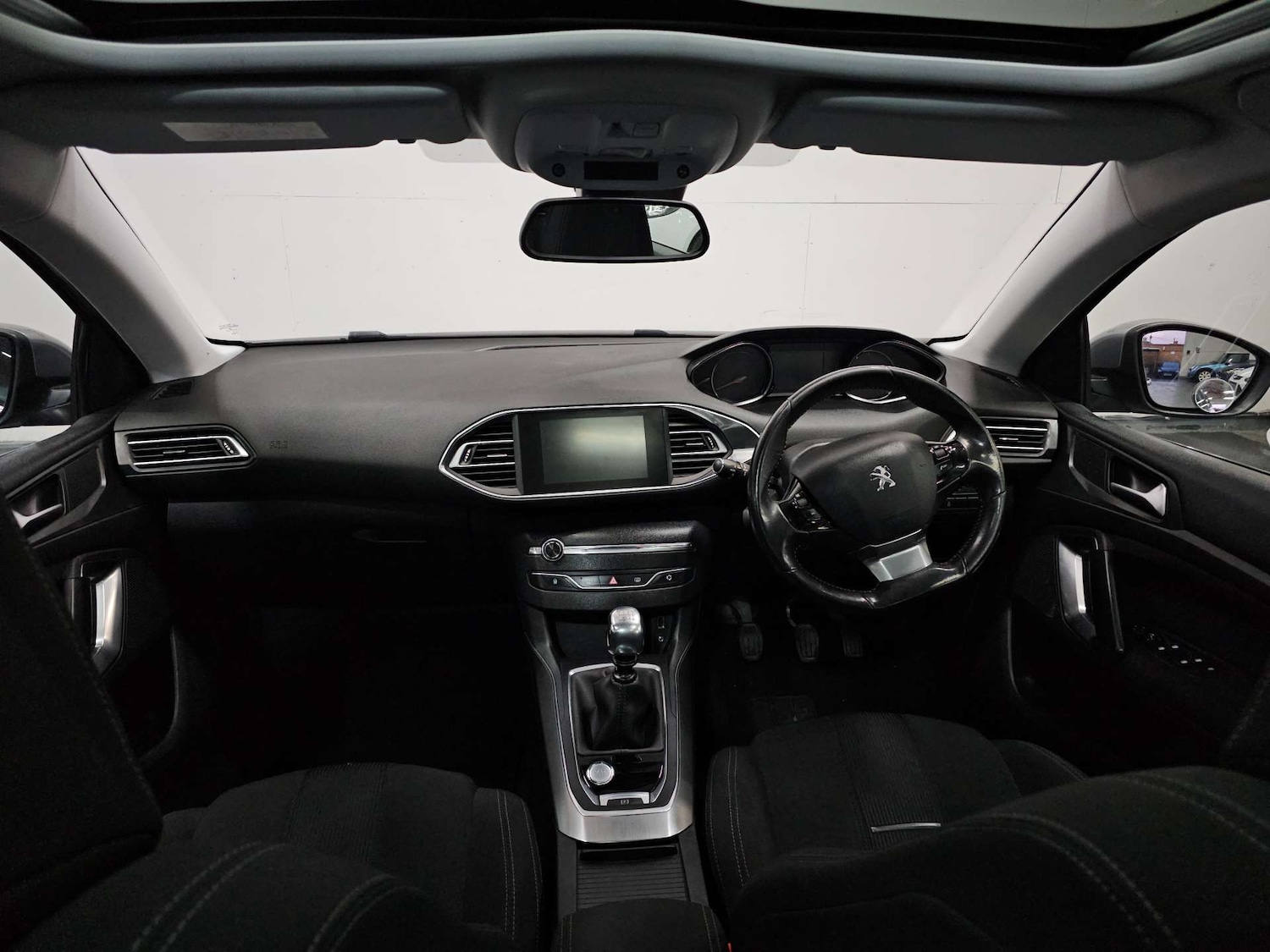 Used Peugeot 308 2014 for sale - 78133407: Photo 2