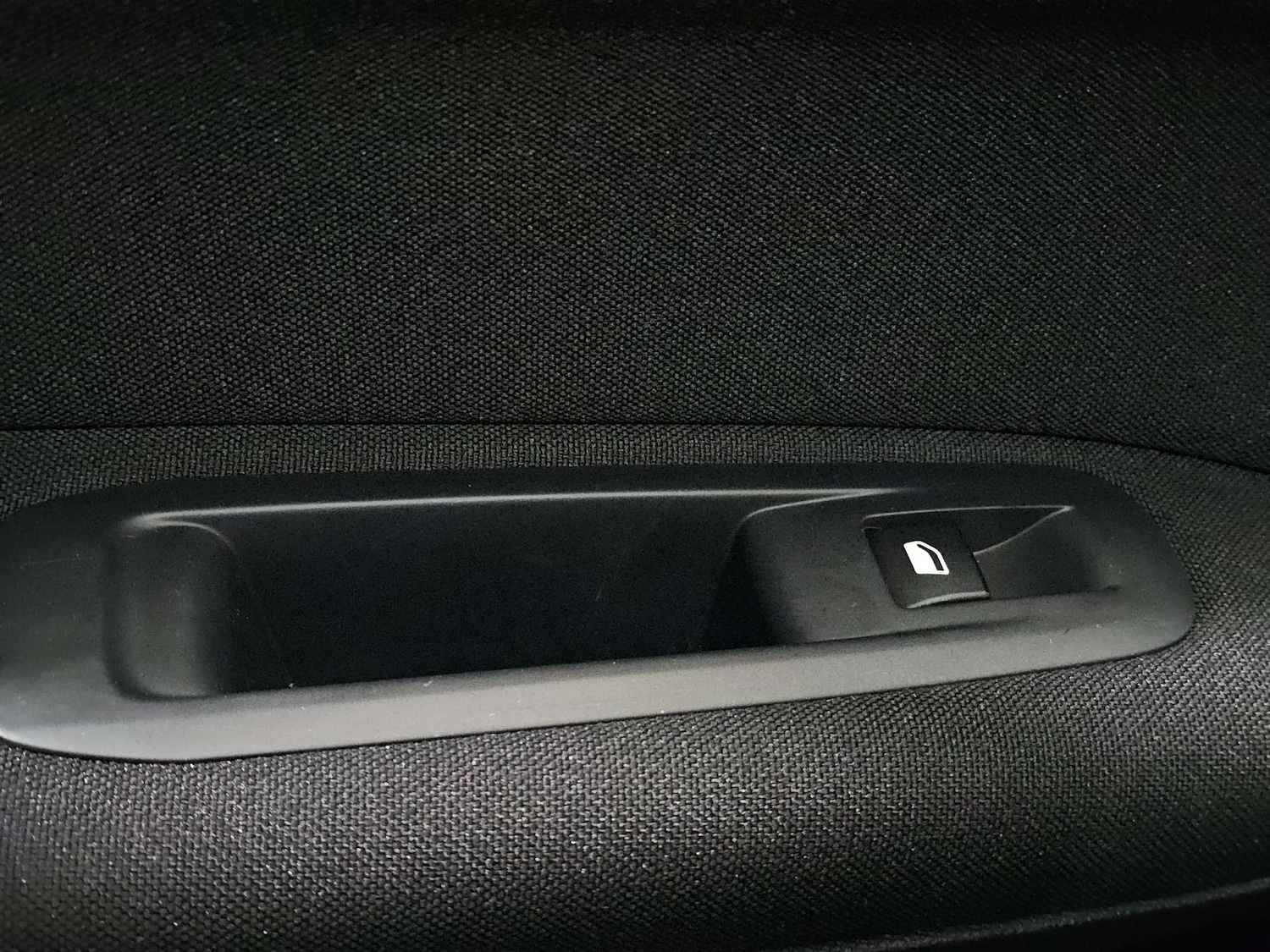 Used Peugeot 308 2014 for sale - 78133407: Photo 39