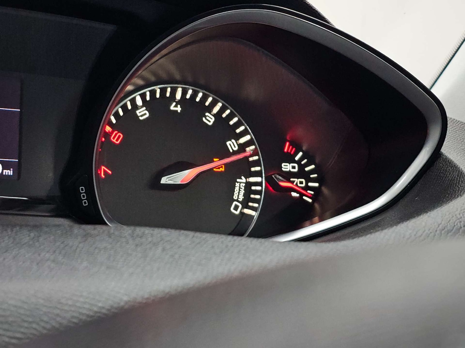 Used Peugeot 308 2014 for sale - 78133407: Photo 61