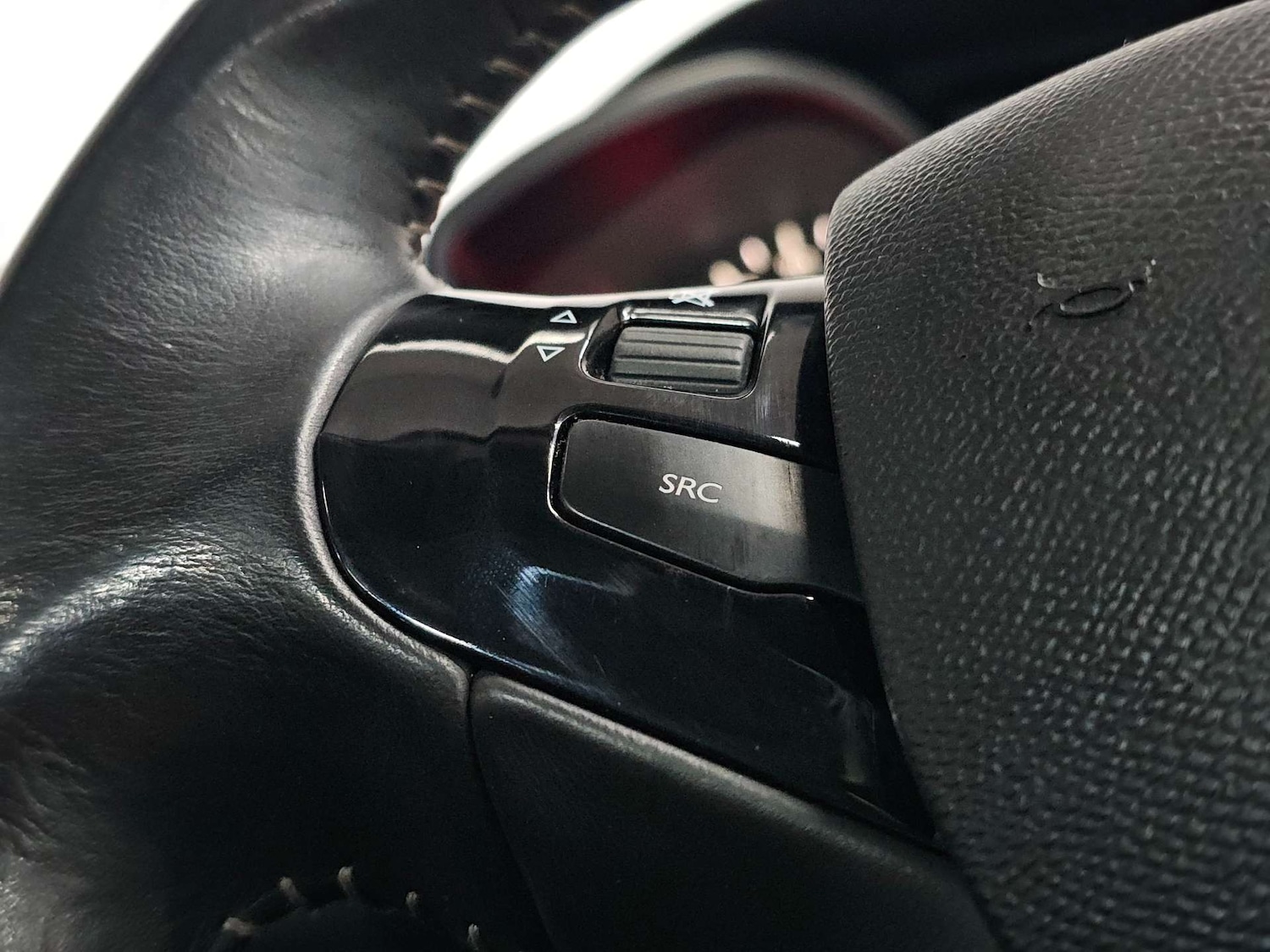 Used Peugeot 308 2014 for sale - 78133407: Photo 72