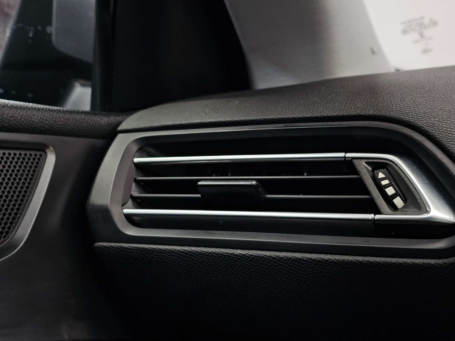 Used Peugeot 308 2014 for sale - 78133407: Photo 79