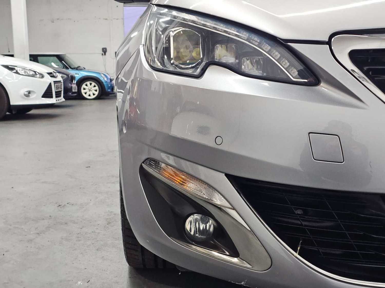 Used Peugeot 308 2014 for sale - 78133407: Photo 97