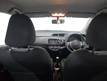 Used Toyota Yaris 2012 for sale - 79474685: Photo