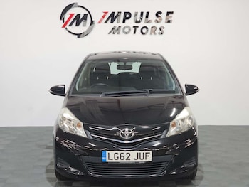Used Toyota Yaris 2012 for sale - 79474685: Photo