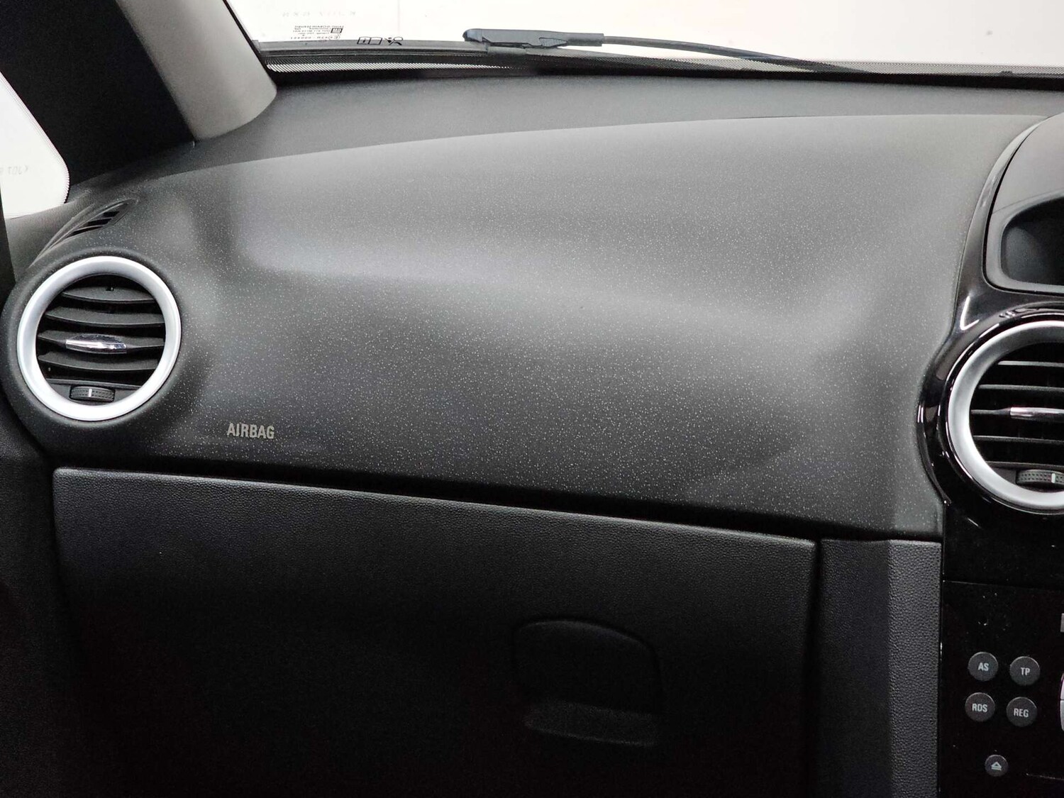 Used Vauxhall Corsa 2007 for sale - 78223440: Photo 24