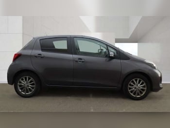 Used Toyota Yaris 2016 for sale - 79167324: Photo