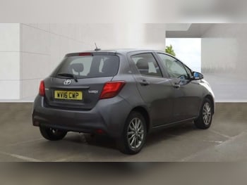 Used Toyota Yaris 2016 for sale - 79167324: Photo