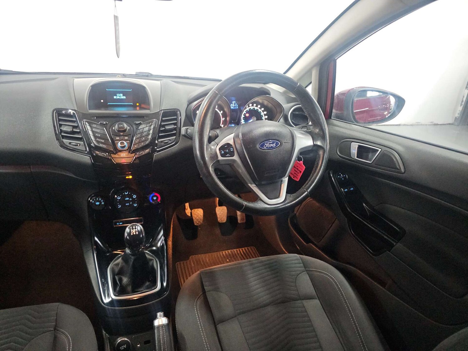 Used Ford Fiesta 2013 for sale - 78108376: Photo 27