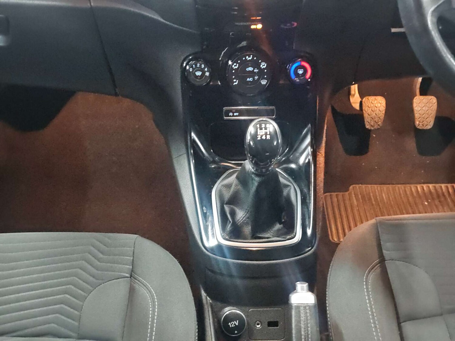 Used Ford Fiesta 2013 for sale - 78108376: Photo 29