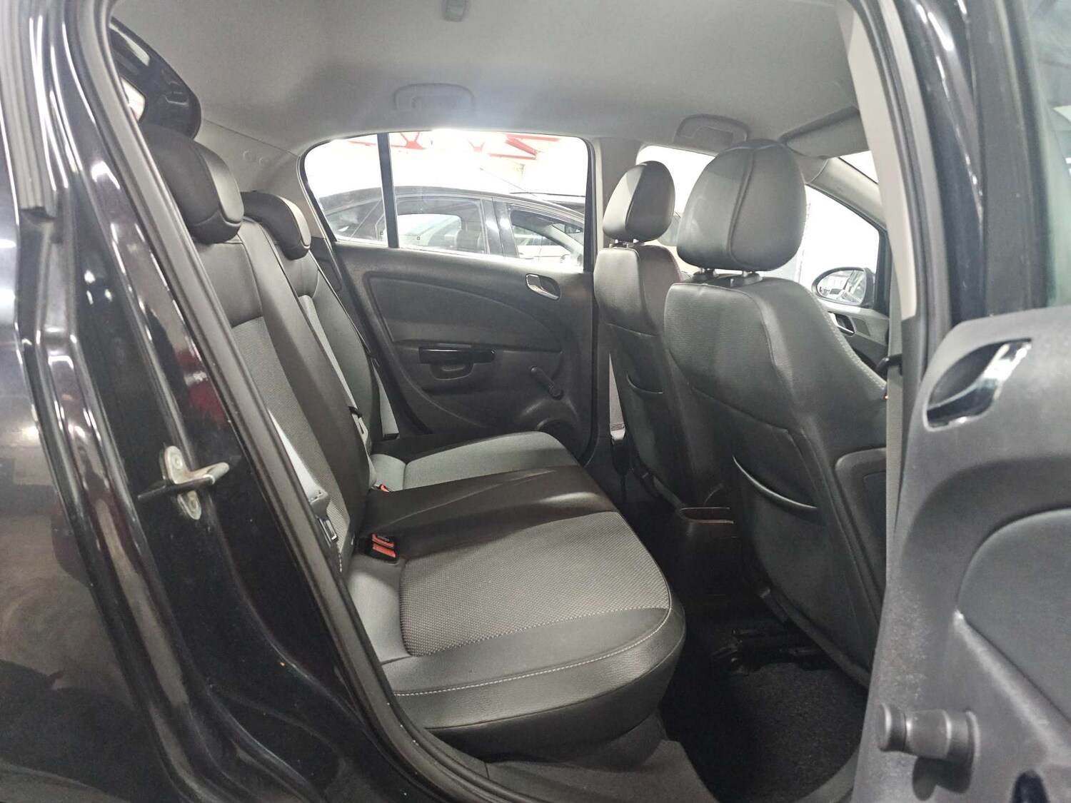 Used Vauxhall Corsa 2010 for sale - 77905829: Photo 14