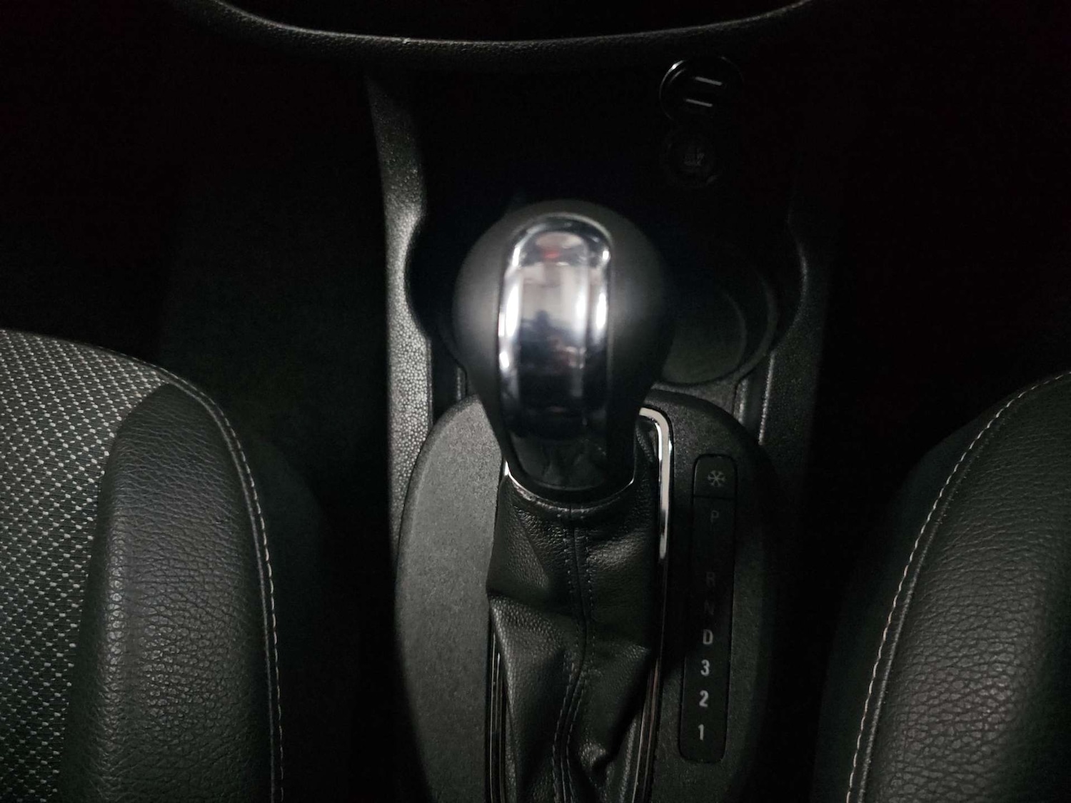 Used Vauxhall Corsa 2010 for sale - 77905829: Photo 30