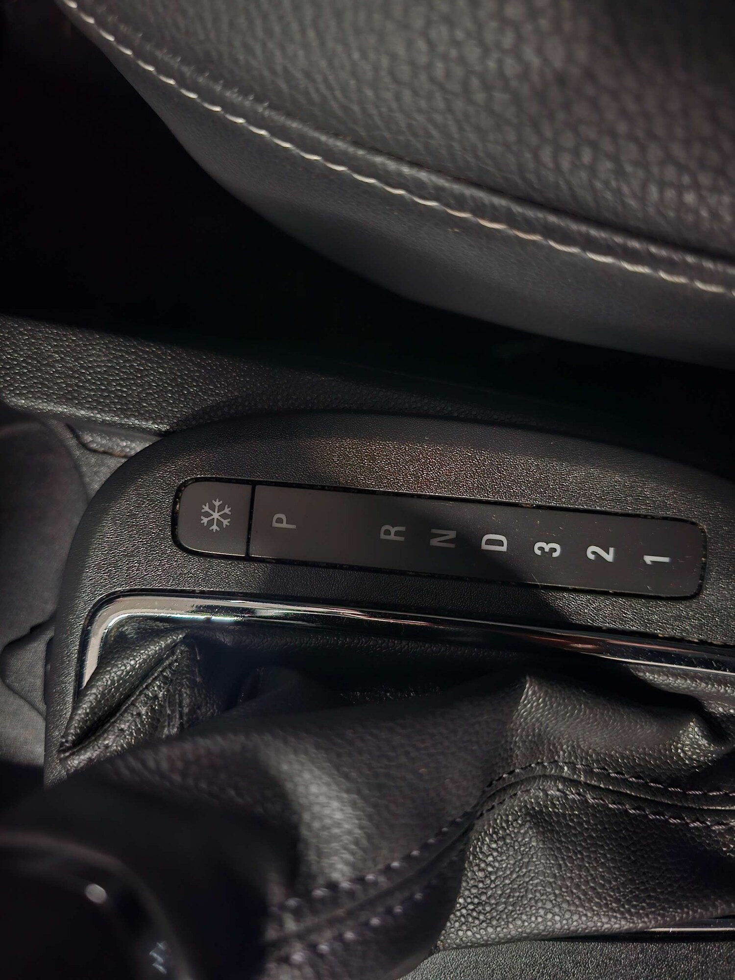 Used Vauxhall Corsa 2010 for sale - 77905829: Photo 31