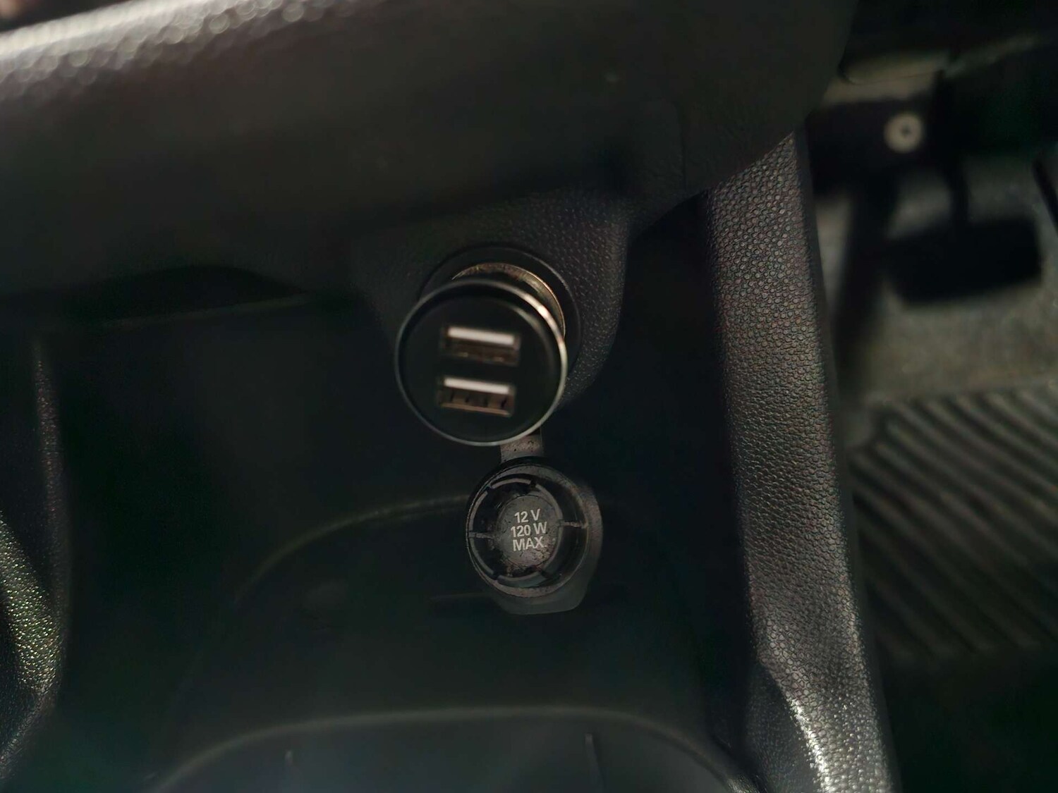 Used Vauxhall Corsa 2010 for sale - 77905829: Photo 32