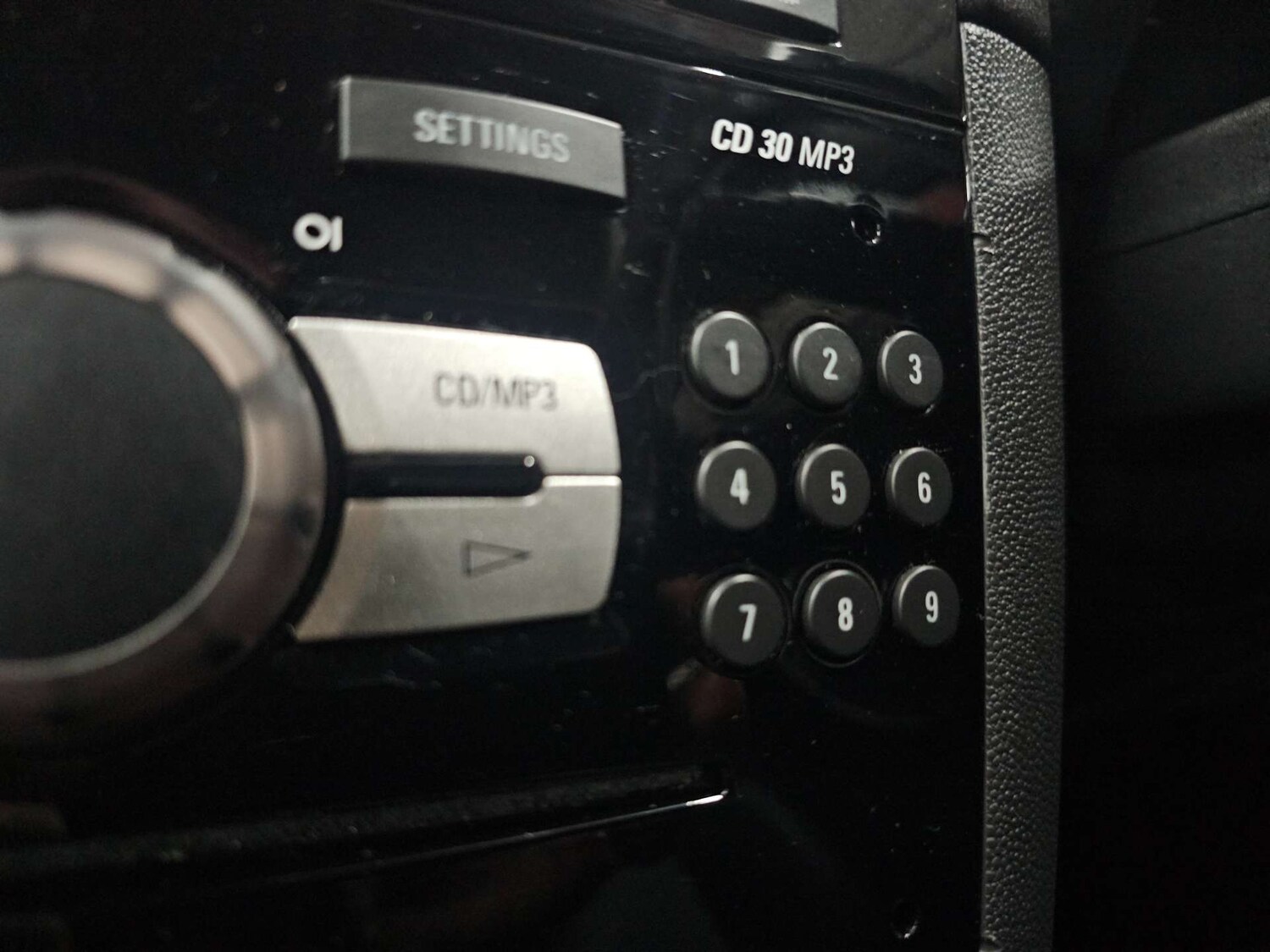 Used Vauxhall Corsa 2010 for sale - 77905829: Photo 38