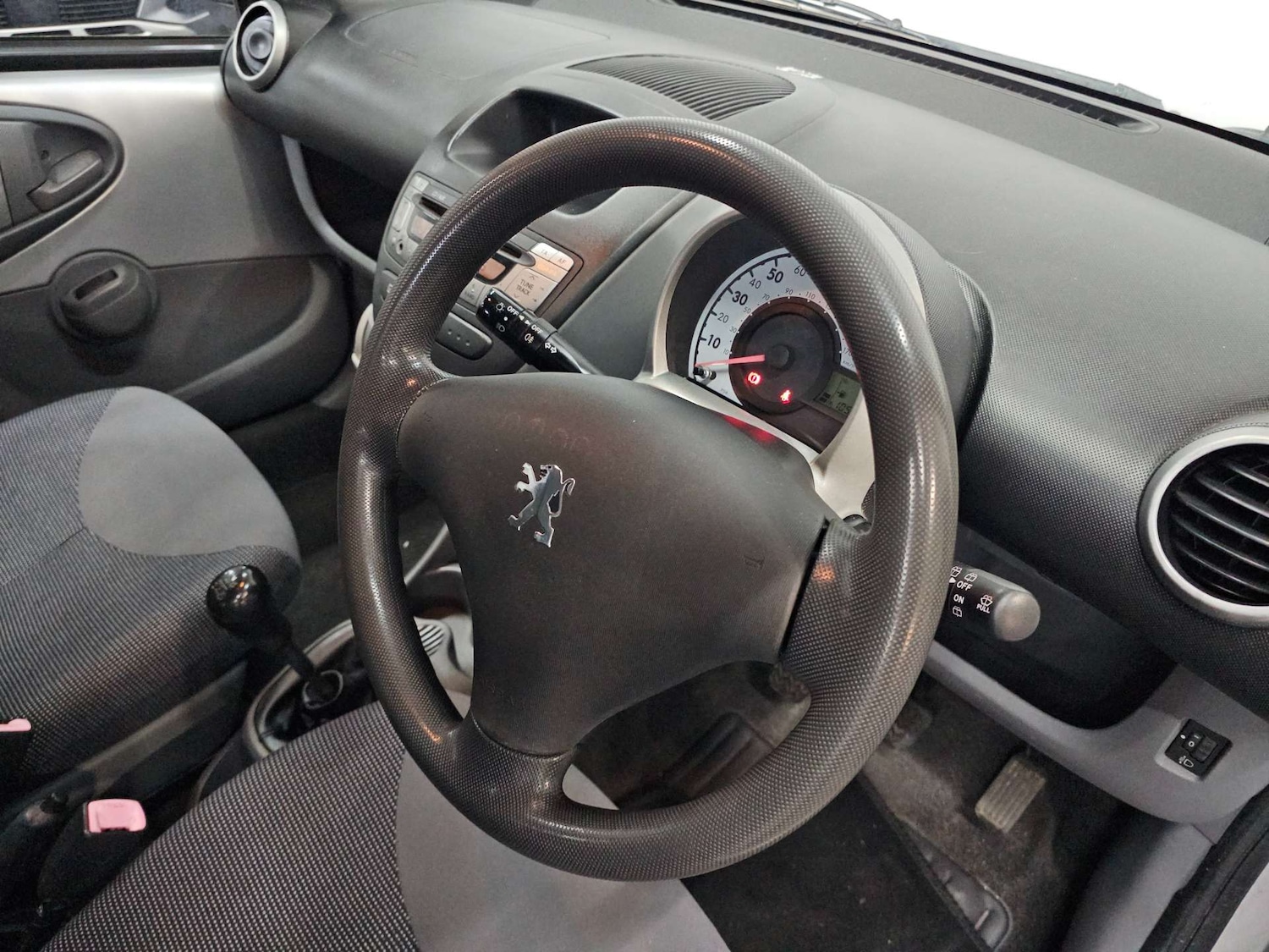 Used Peugeot 107 2008 for sale - 77905843: Photo 12