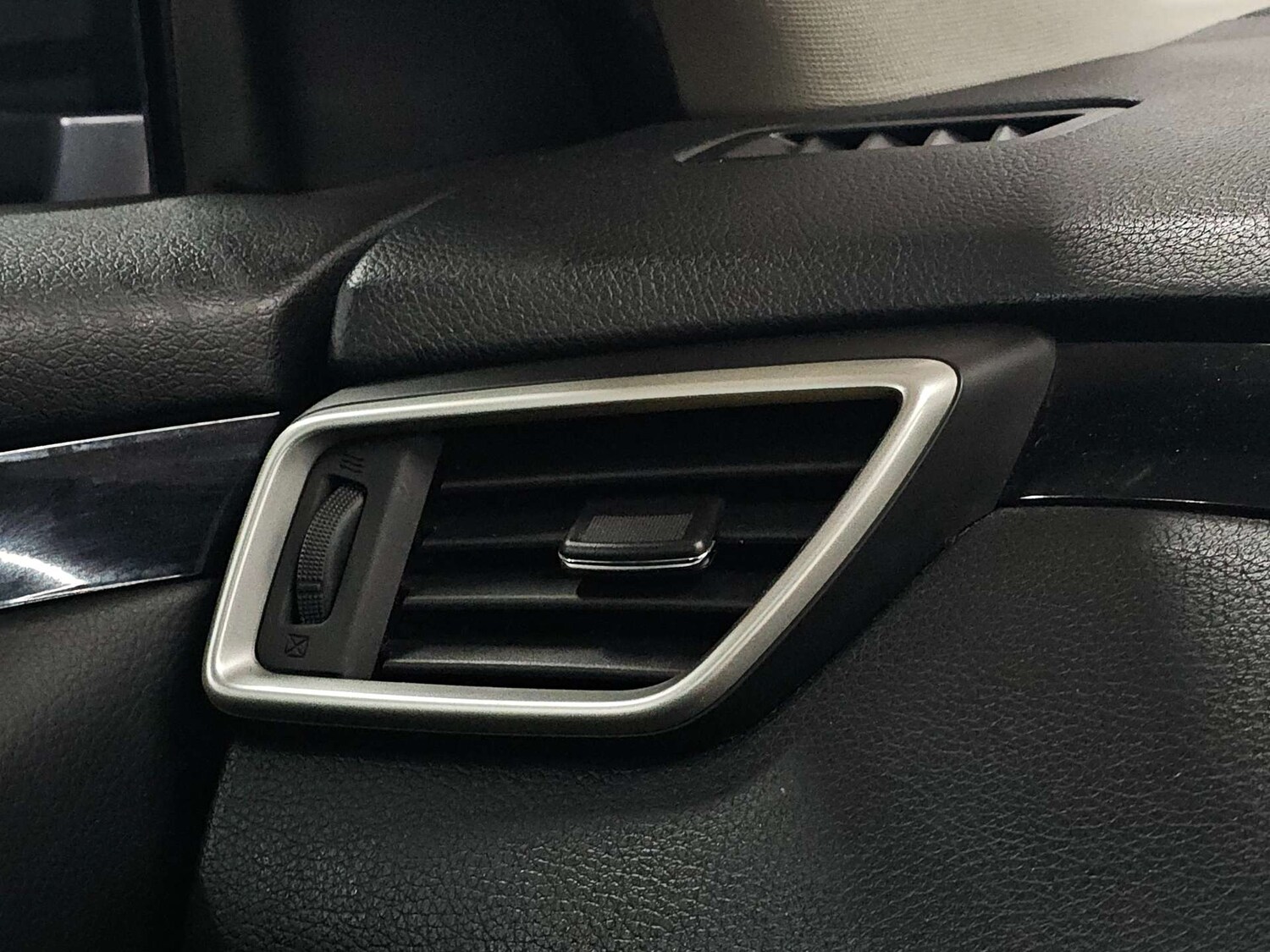 Used Nissan Qashqai 2014 for sale - 77905826: Photo 69