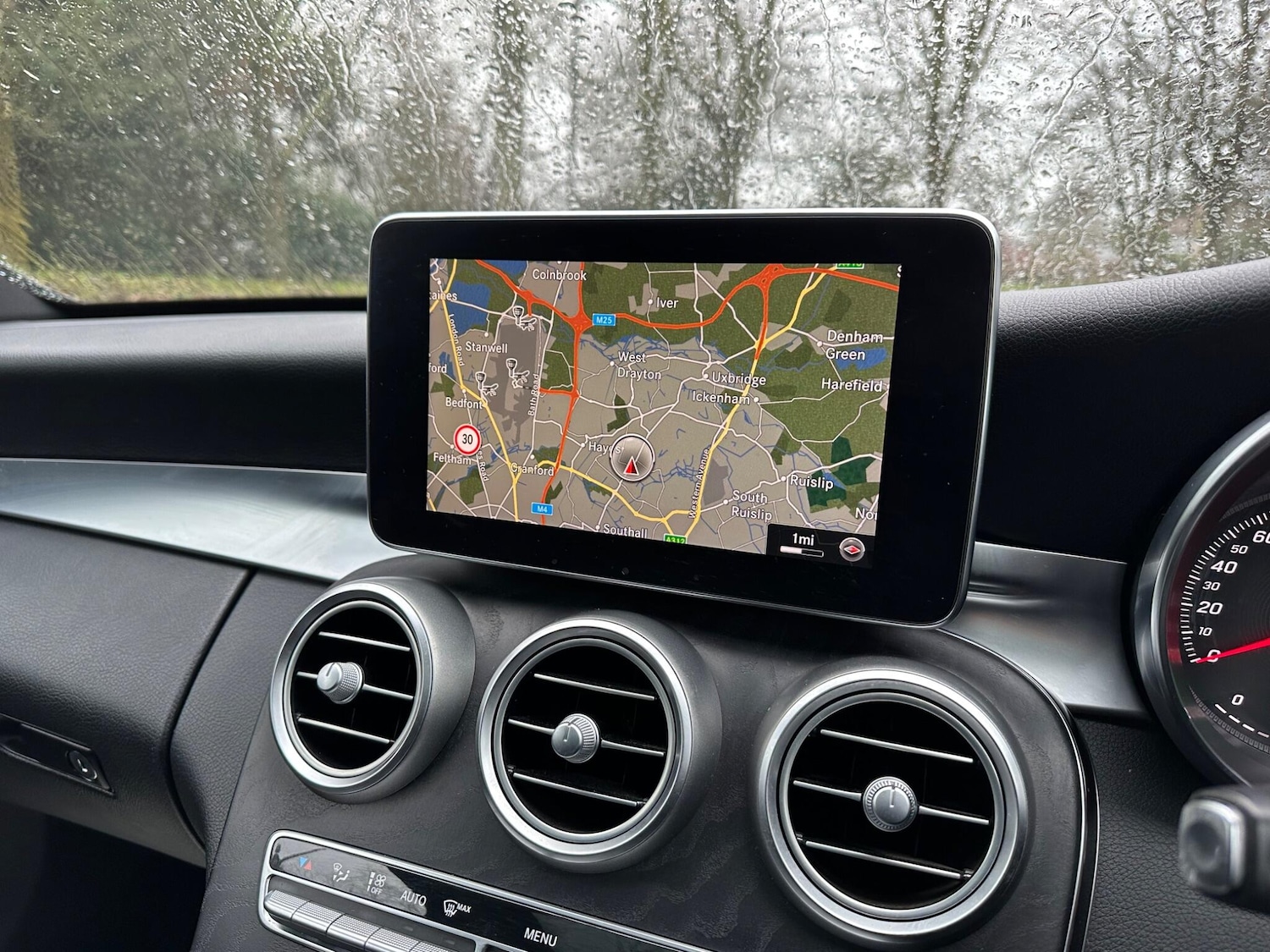 Used Mercedes-Benz C Class 2016 for sale - 77190939: Photo 26