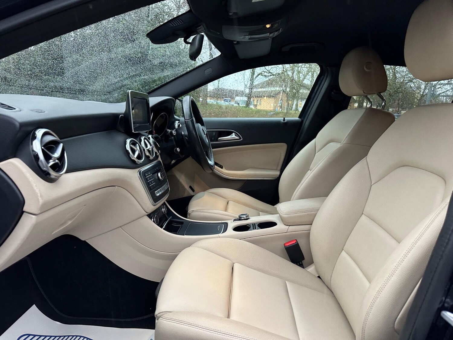 Used Mercedes-Benz GLA for sale - 77496777: Photo 14