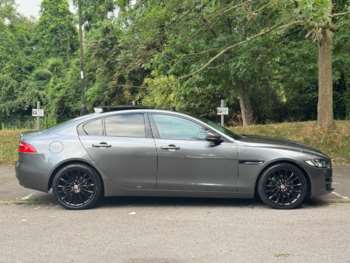 Used Jaguar XE 2017 for sale - 75186096: Photo