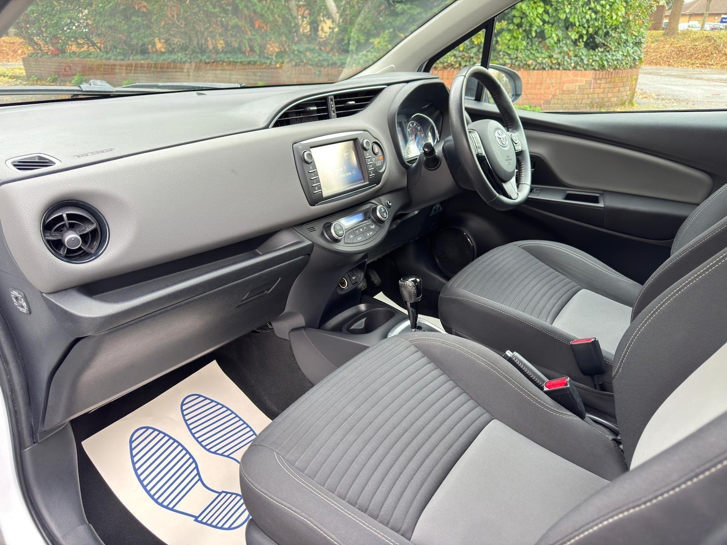 Used Toyota Yaris 2018 for sale - 76499202: Photo 14