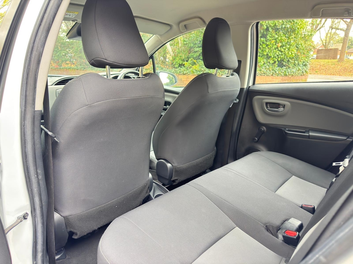 Used Toyota Yaris 2018 for sale - 76499202: Photo 17