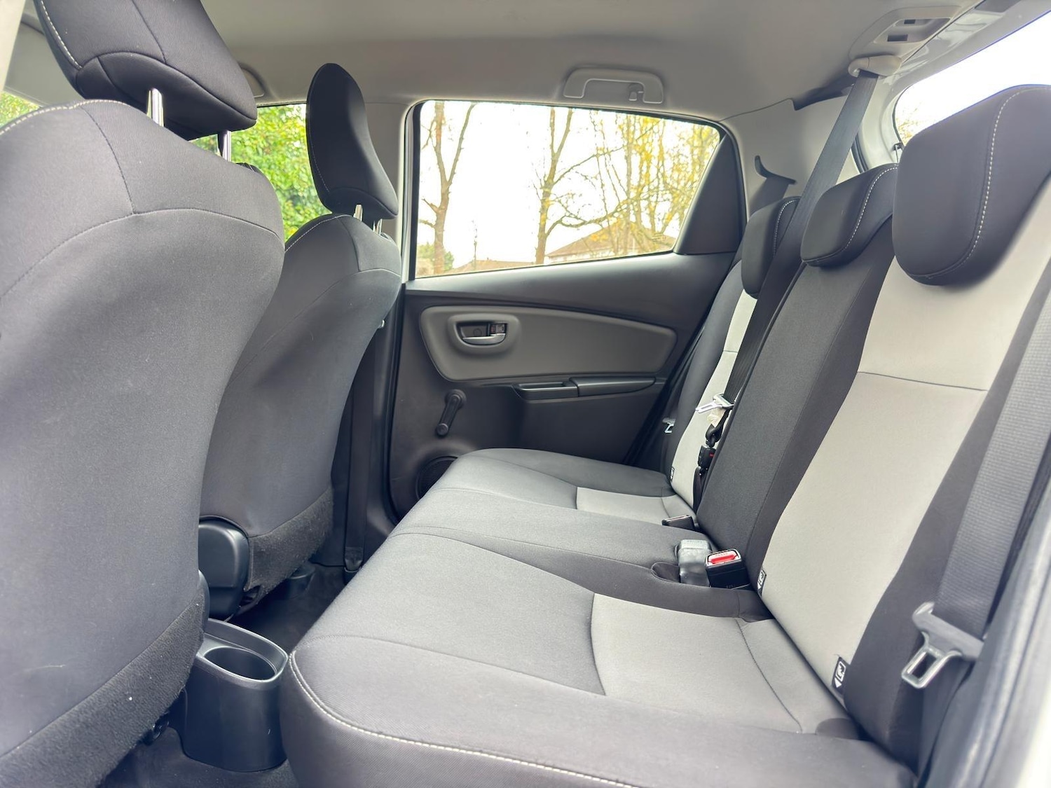 Used Toyota Yaris 2018 for sale - 76499202: Photo 19